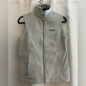 Columbia Light Gray Fleece Vest